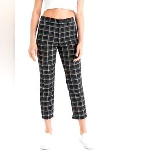 American Eagle Super Hi-Rise Irish Plaid Trouser Size 6